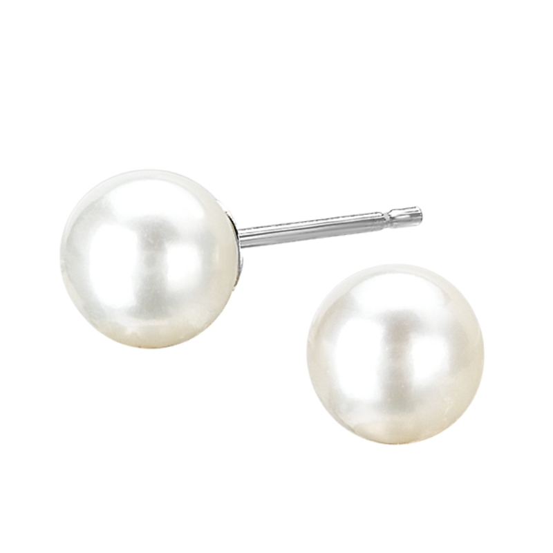 Ladies Fashion Pearl Earrings